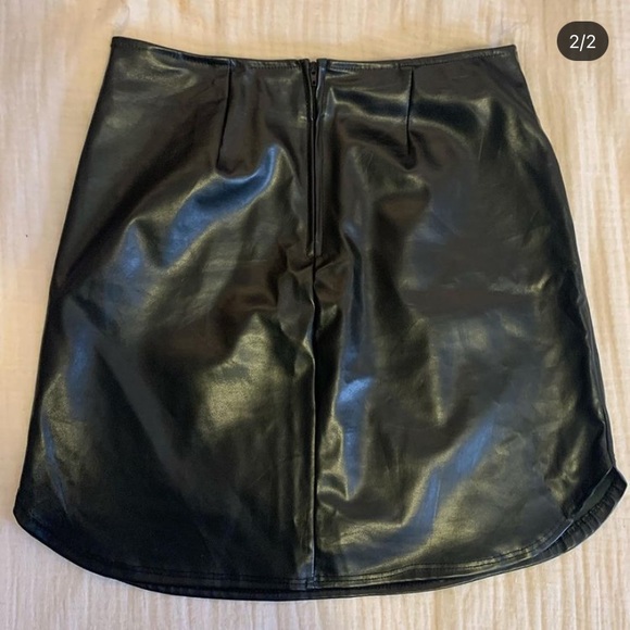 Leather Skirt - Picture 2 of 2
